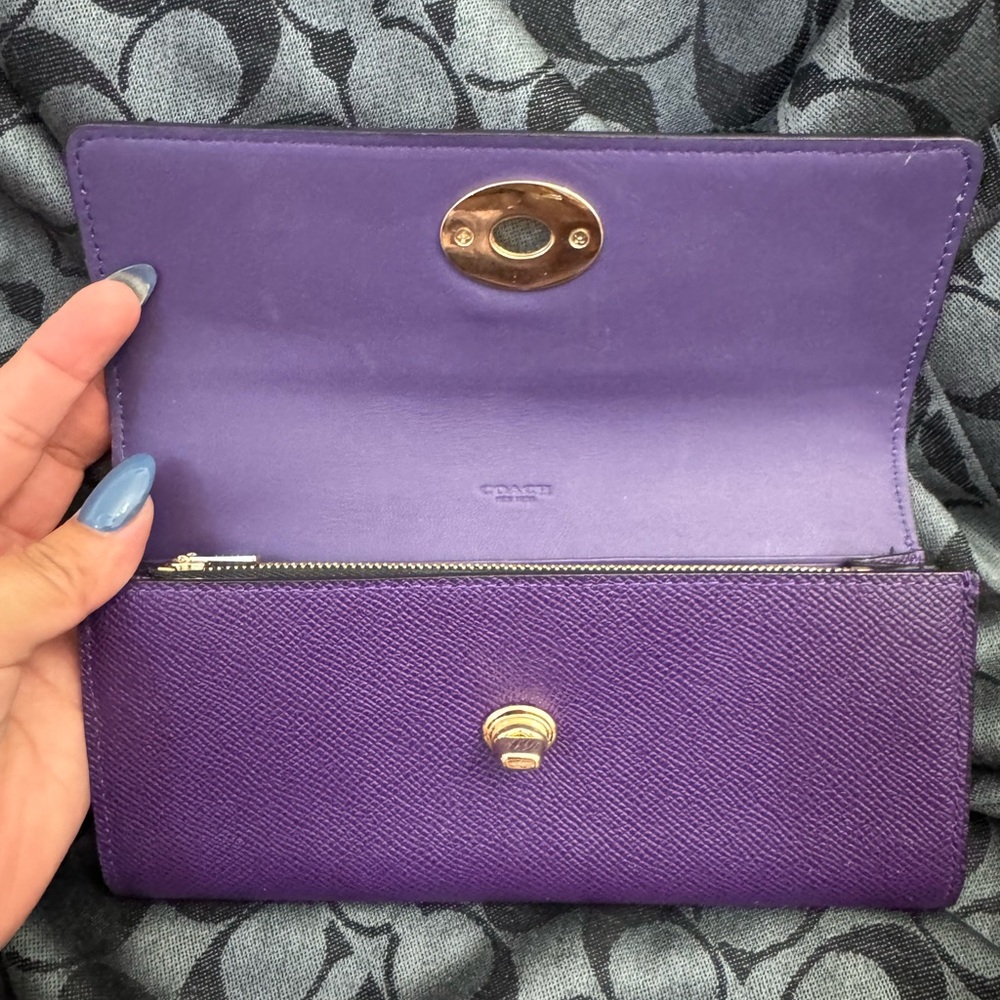 Coach electric Purple Leather Wallet - Picture 2 of 6